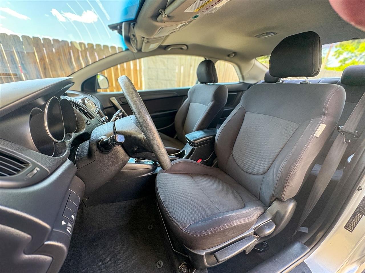 Kia Forte Koup  2012