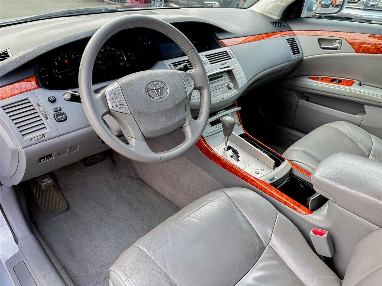Toyota Avalon  2007