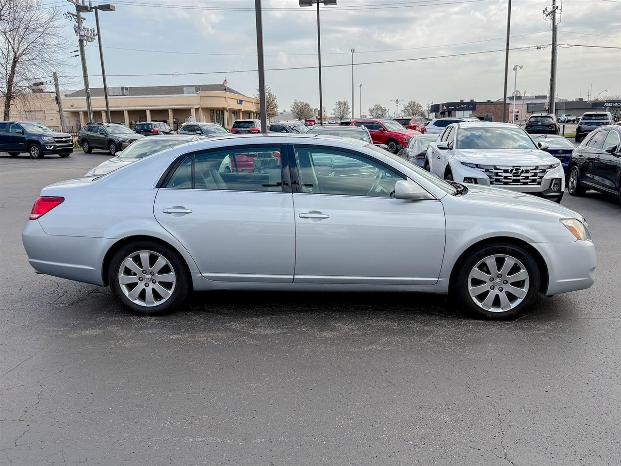 Toyota Avalon  2007