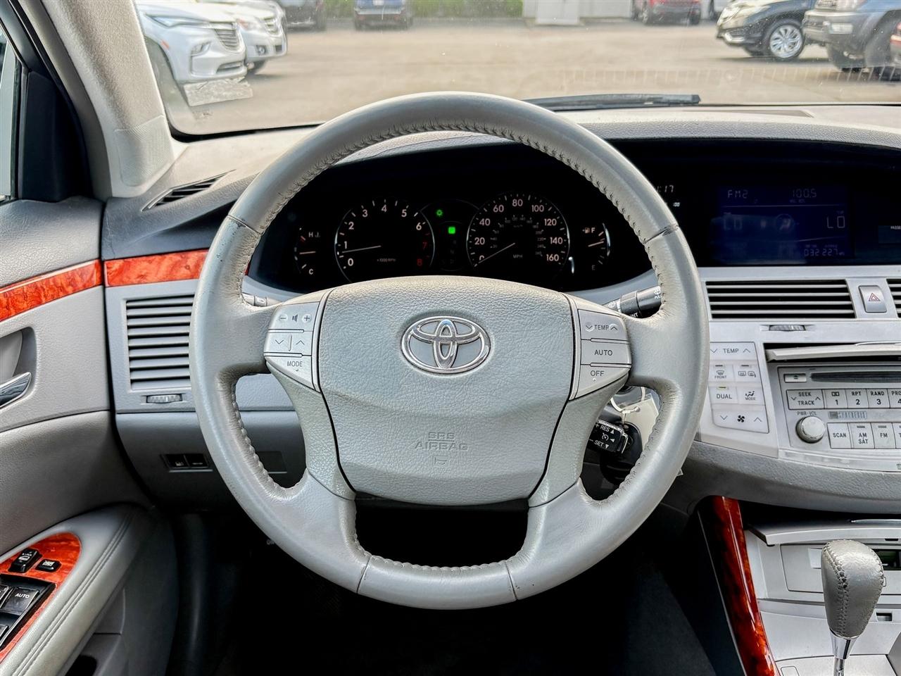 Toyota Avalon  2007