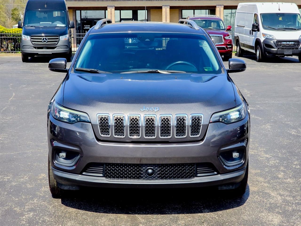 Jeep Cherokee  2021