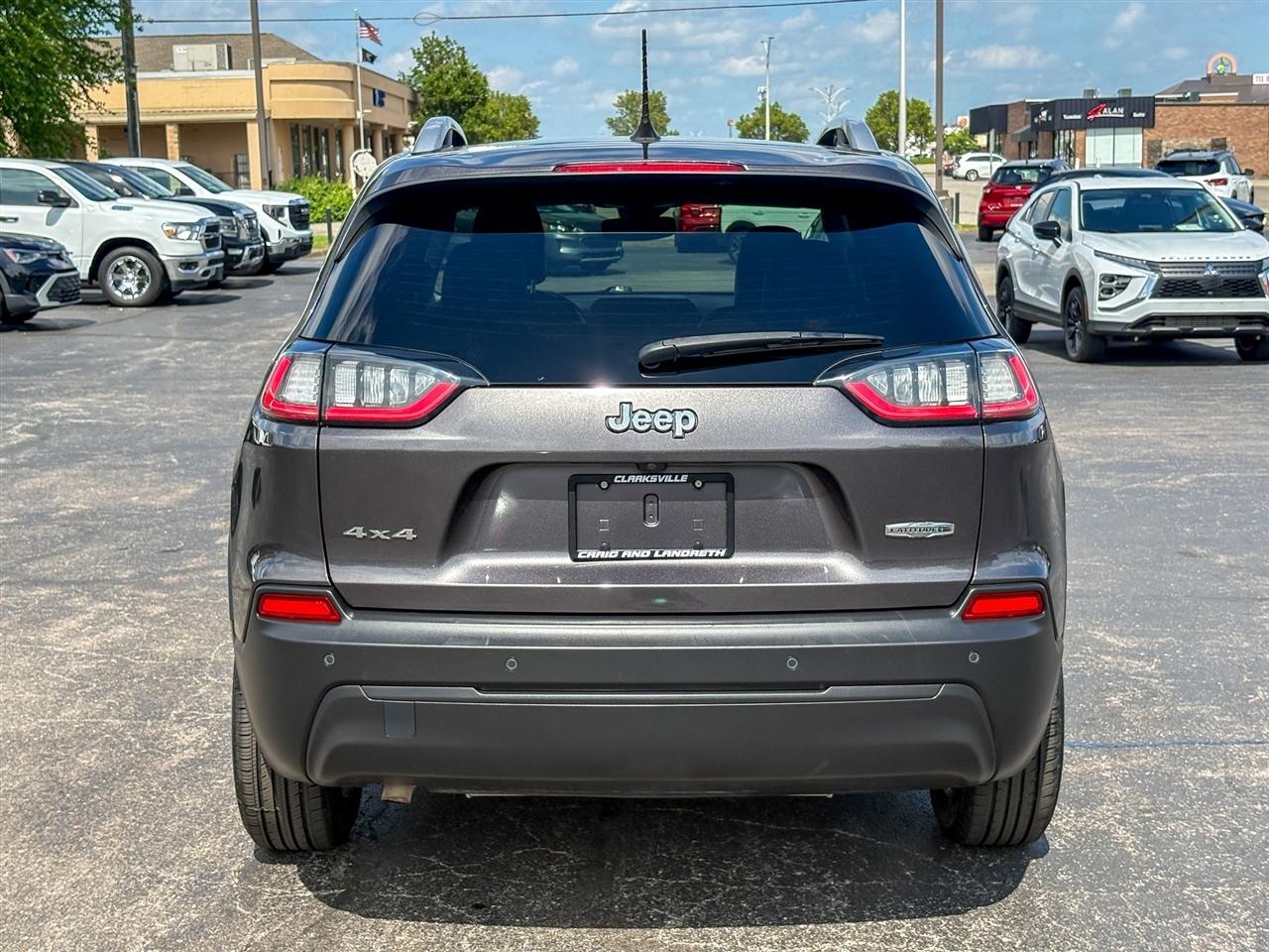 Jeep Cherokee  2021