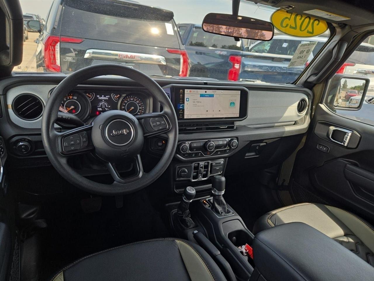 Jeep Gladiator  2025