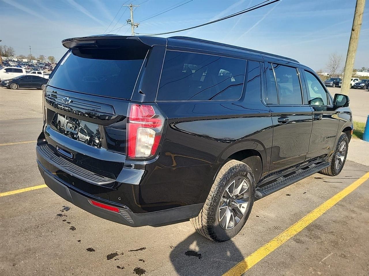 Chevrolet Suburban  2024