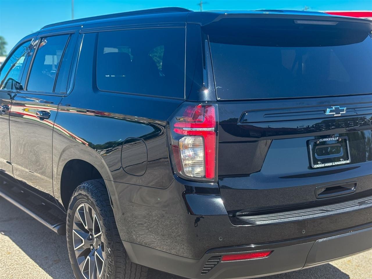 Chevrolet Suburban  2024