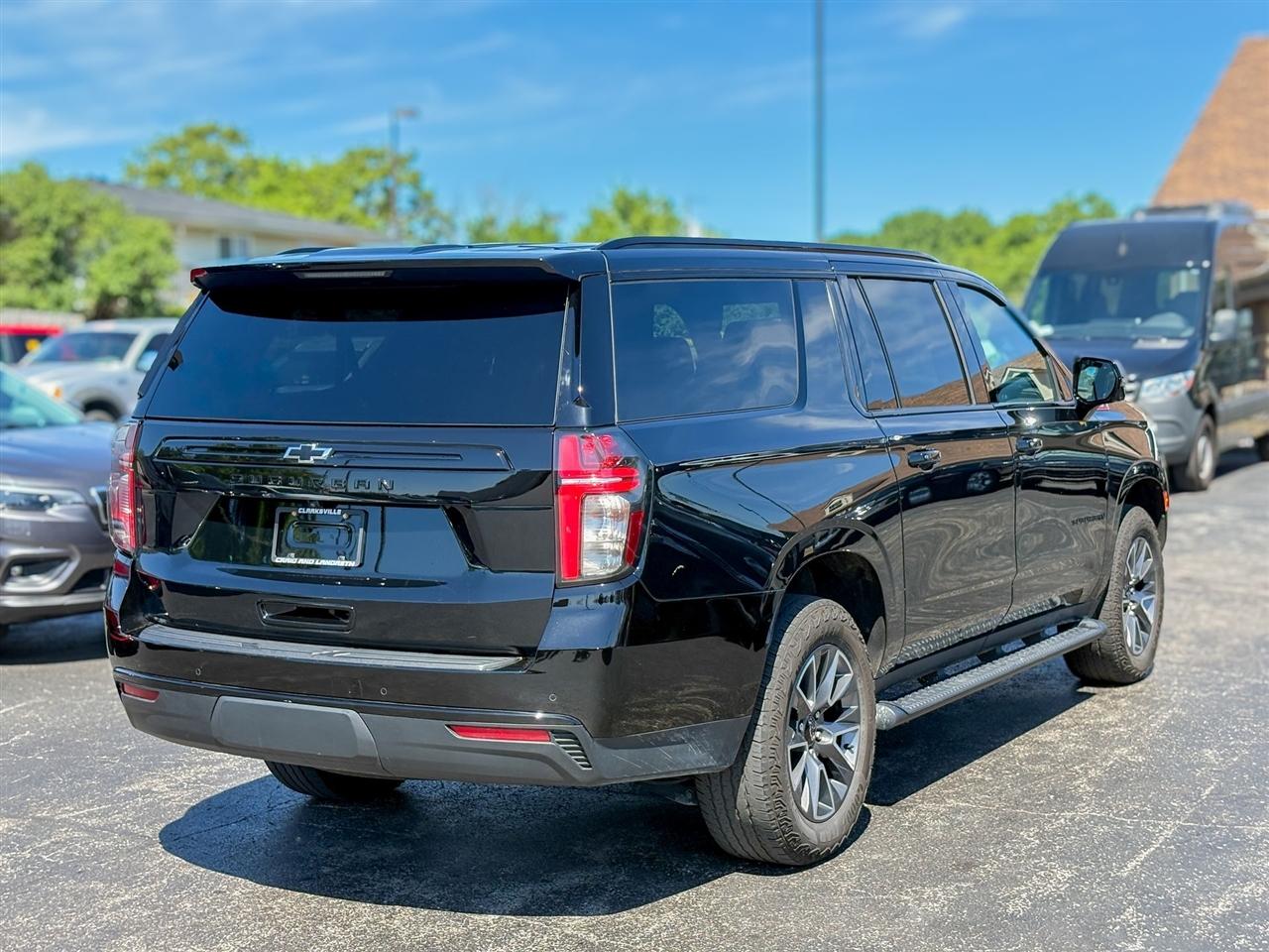 Chevrolet Suburban  2024