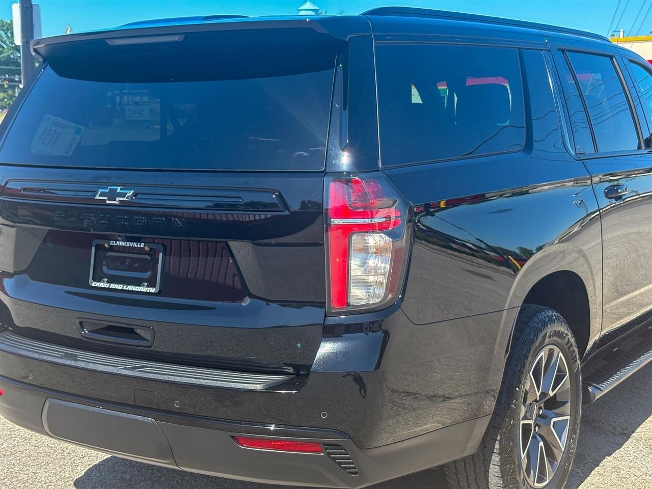 Chevrolet Suburban  2024