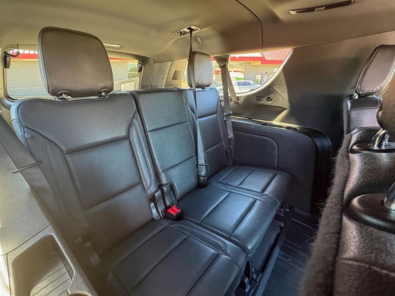 Chevrolet Suburban  2024