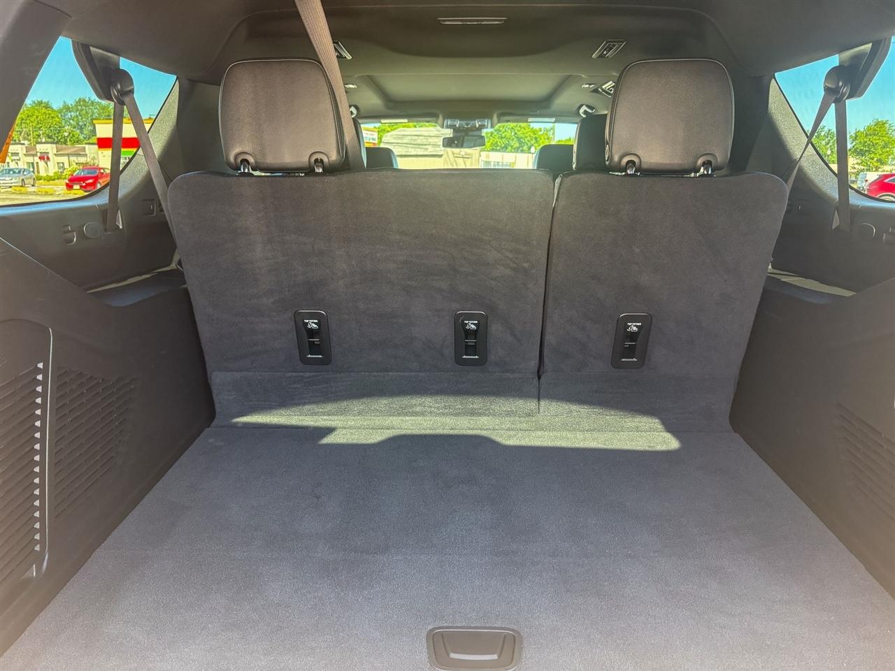 Chevrolet Suburban  2024