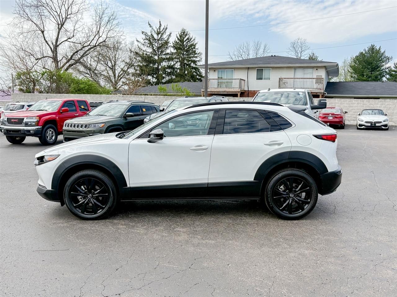 Mazda CX-30  2025