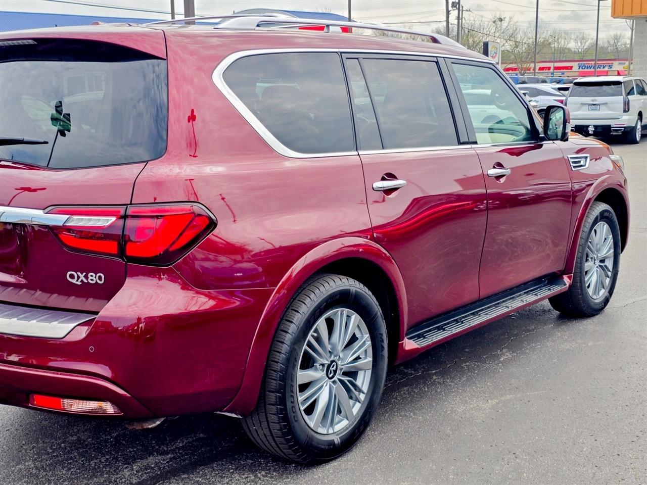 Infiniti QX80  2021
