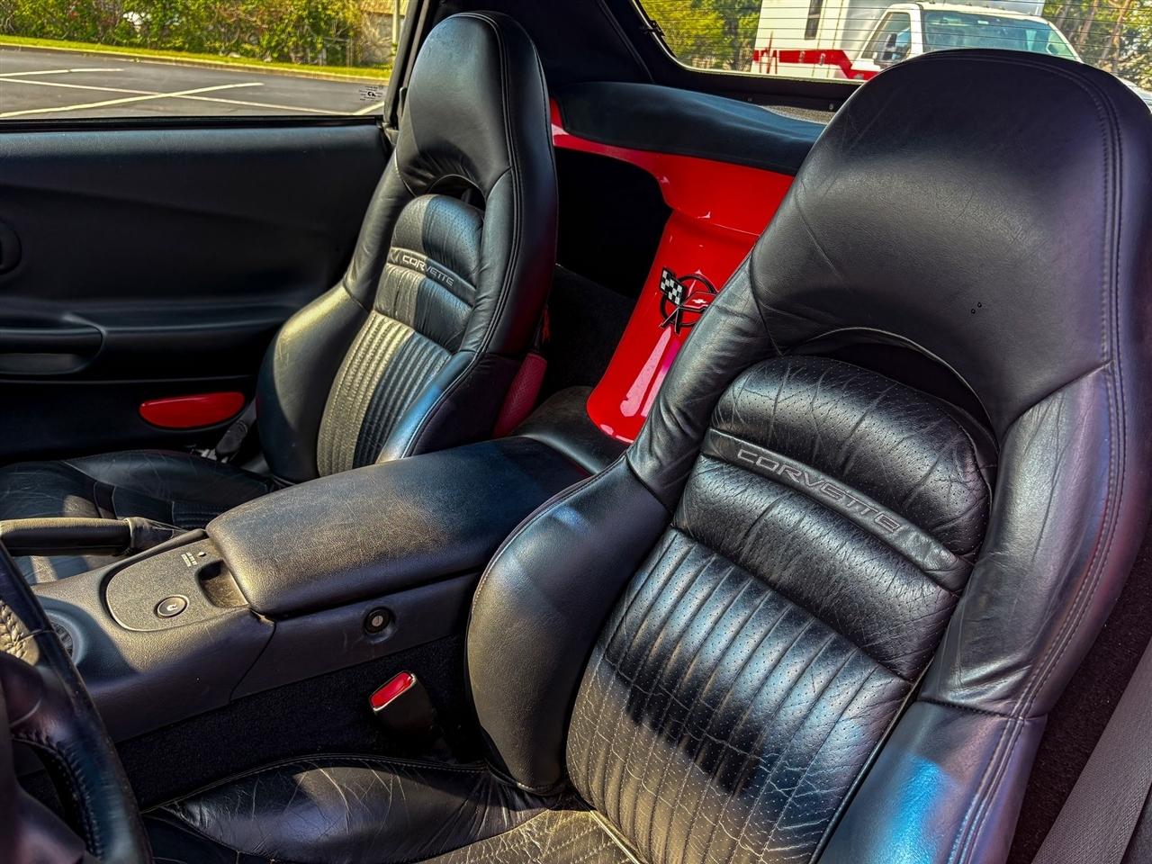 Chevrolet Corvette  2000