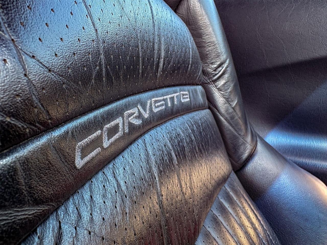 Chevrolet Corvette  2000