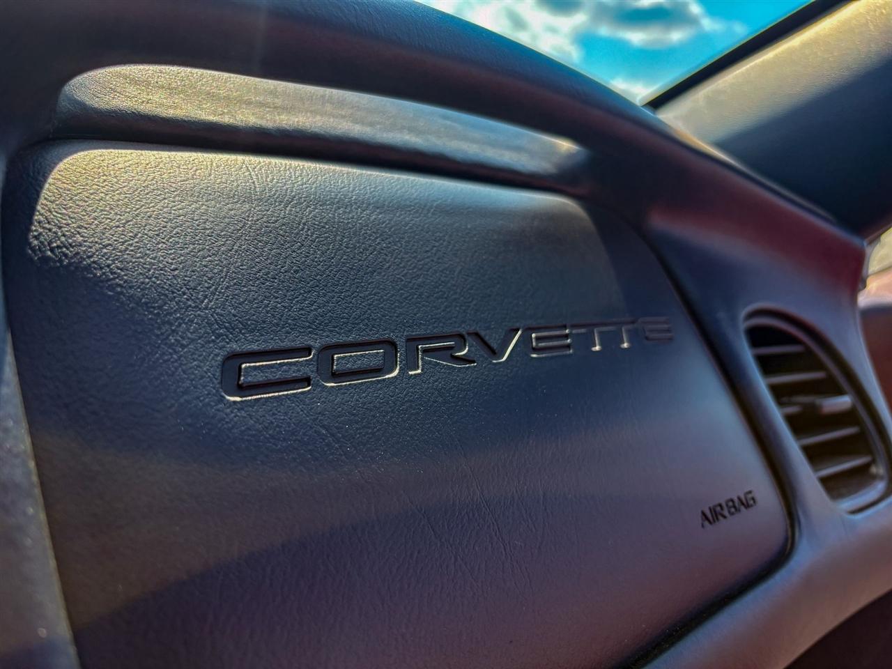 Chevrolet Corvette  2000