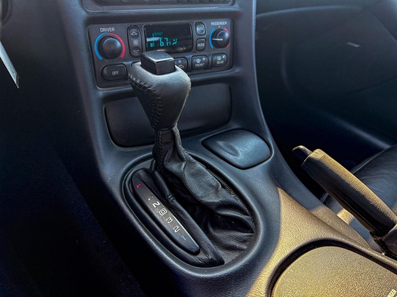 Chevrolet Corvette  2000