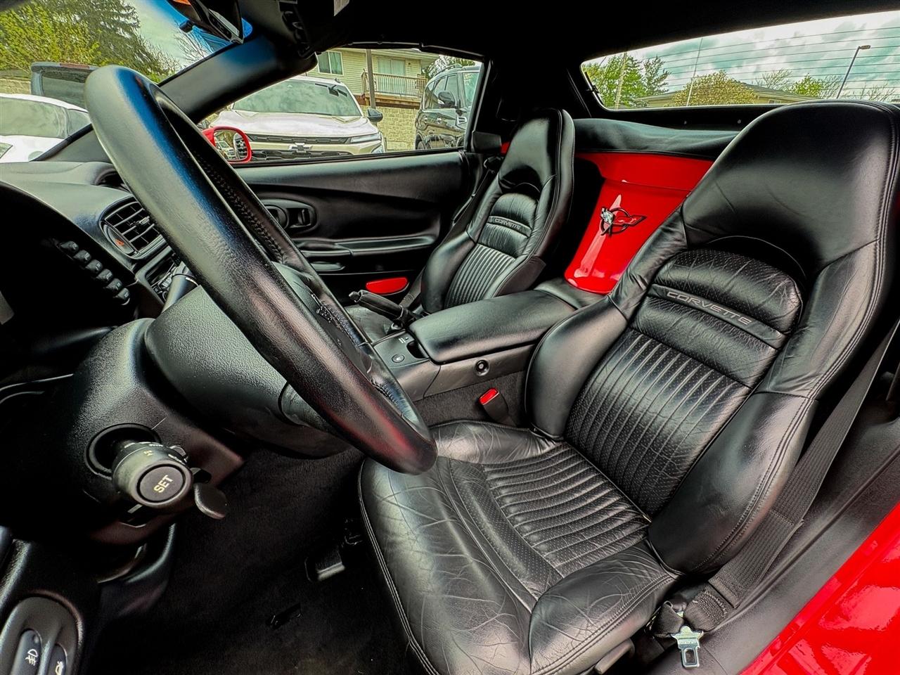 Chevrolet Corvette  2000