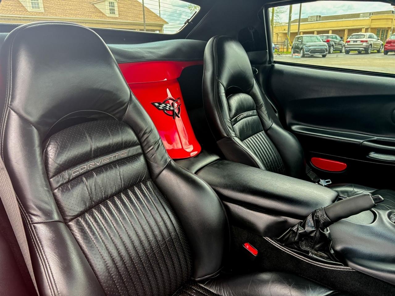 Chevrolet Corvette  2000