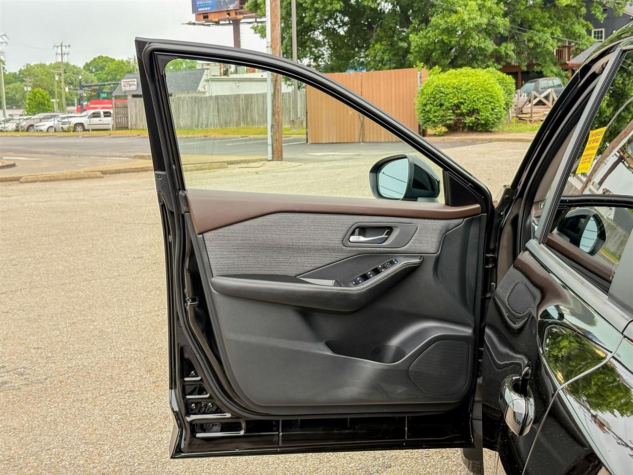 Nissan Rogue  2023