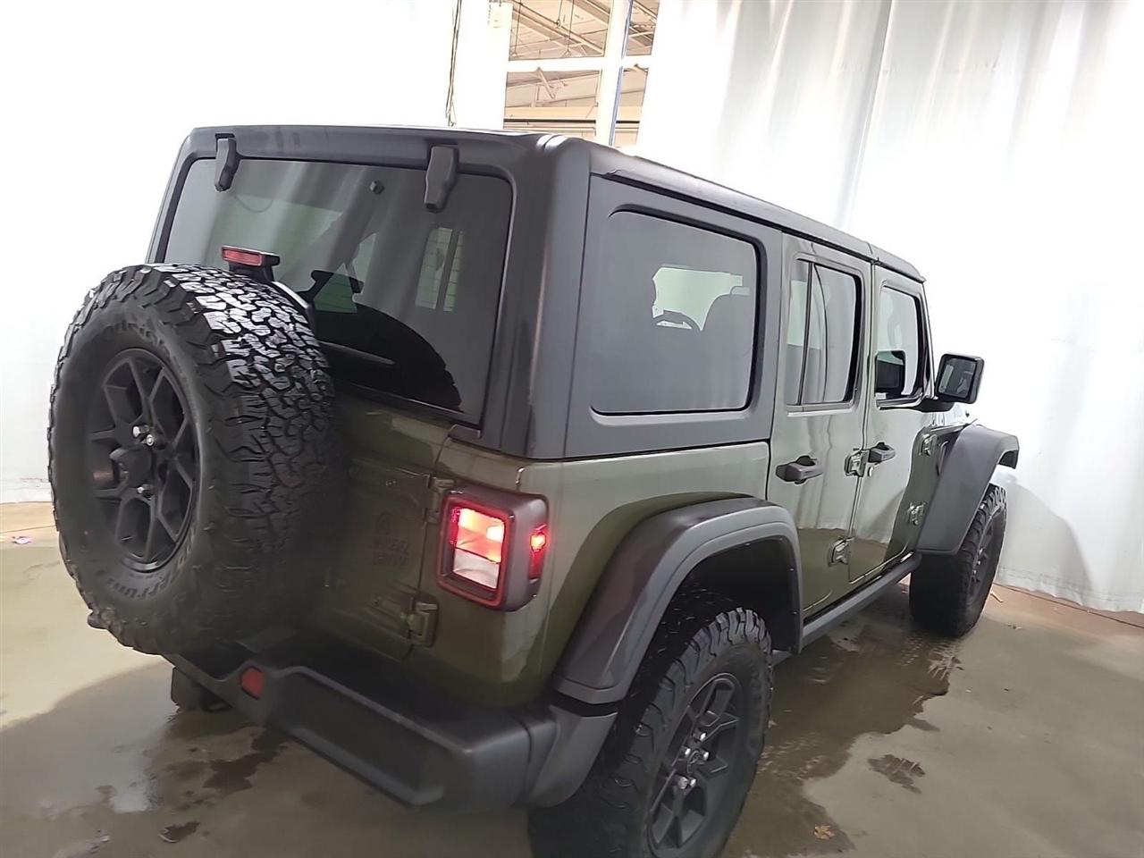 Jeep Wrangler  2024