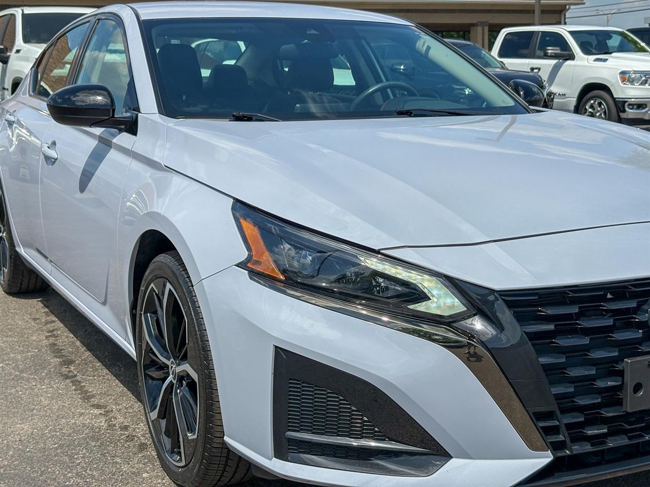 Nissan Altima  2024