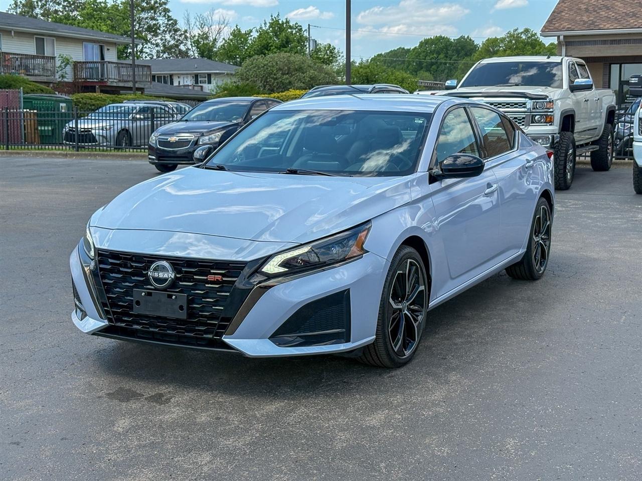 Nissan Altima  2024
