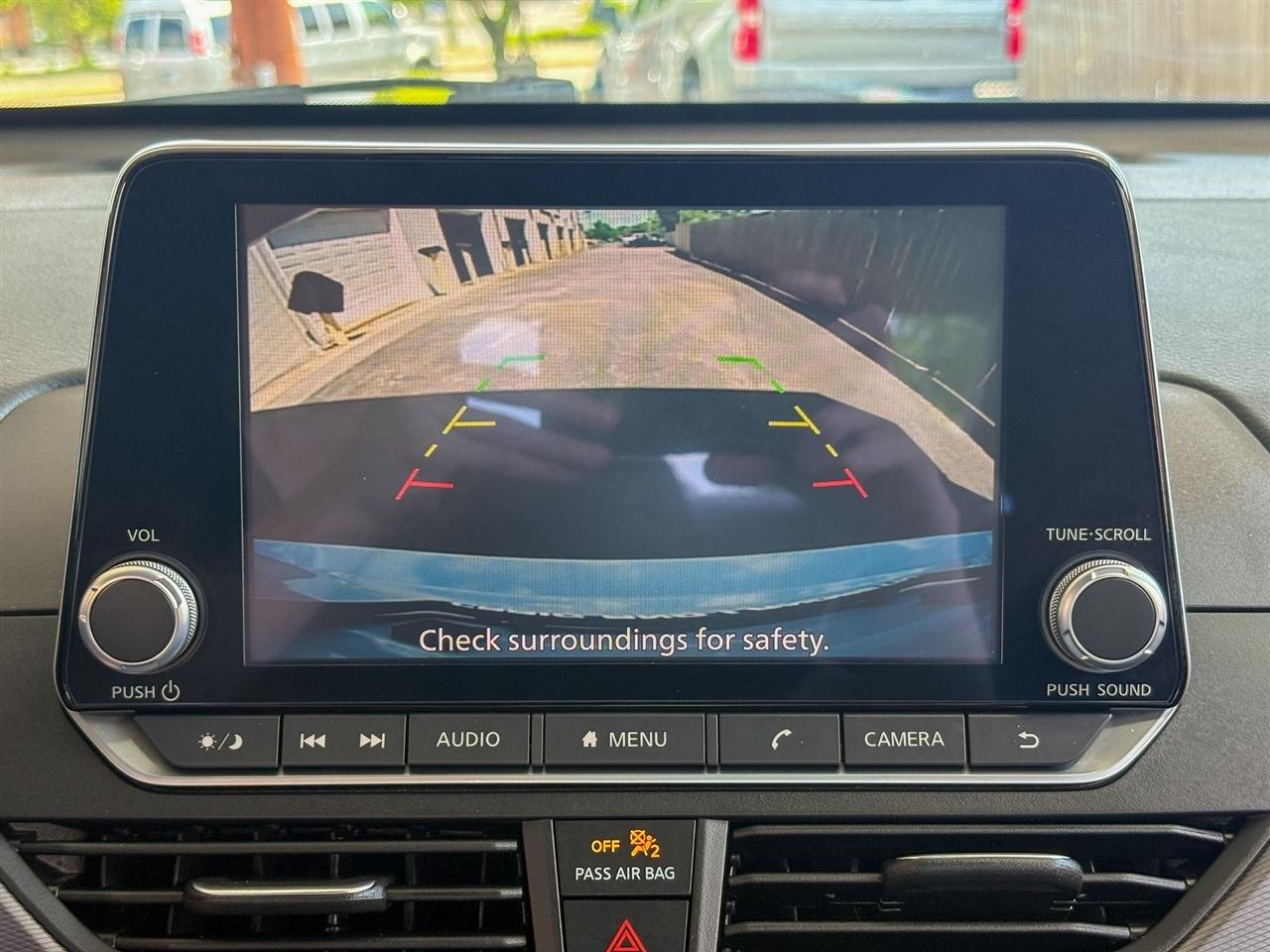 Nissan Altima  2024