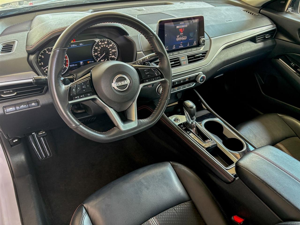 Nissan Altima  2024
