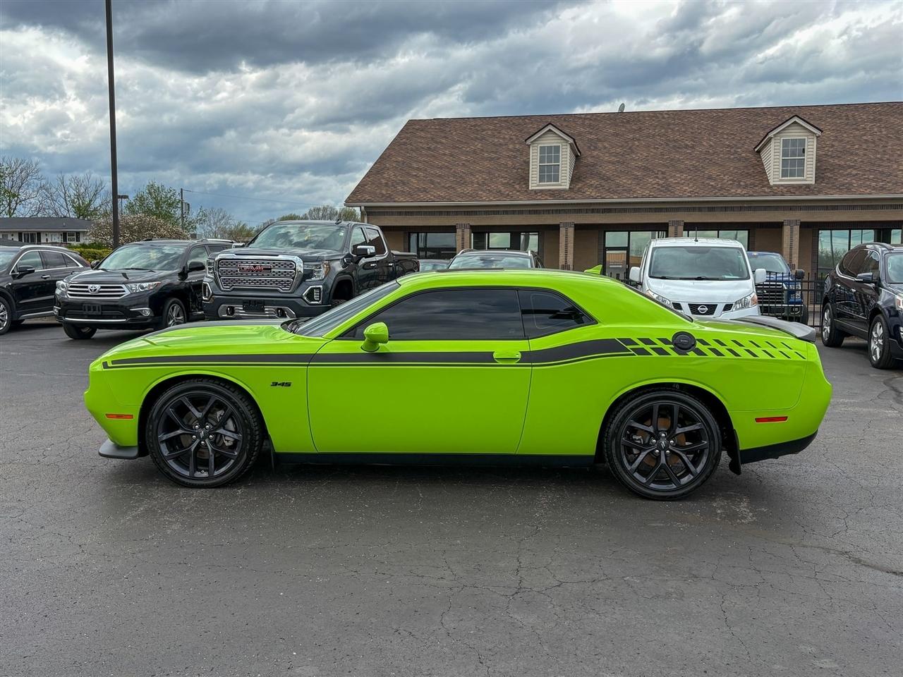 Dodge Challenger  2023