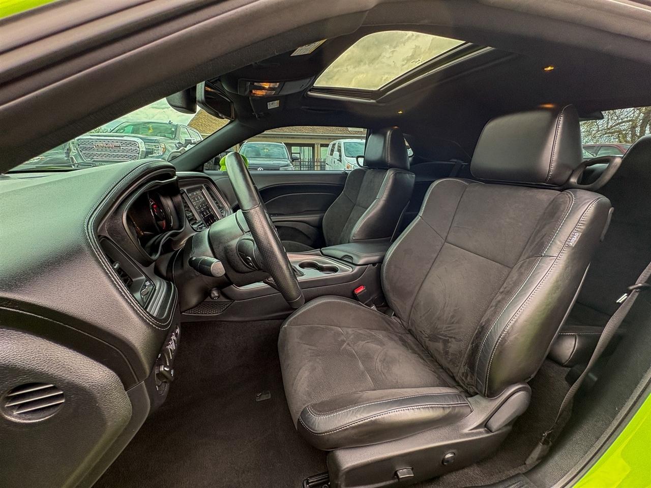 Dodge Challenger  2023