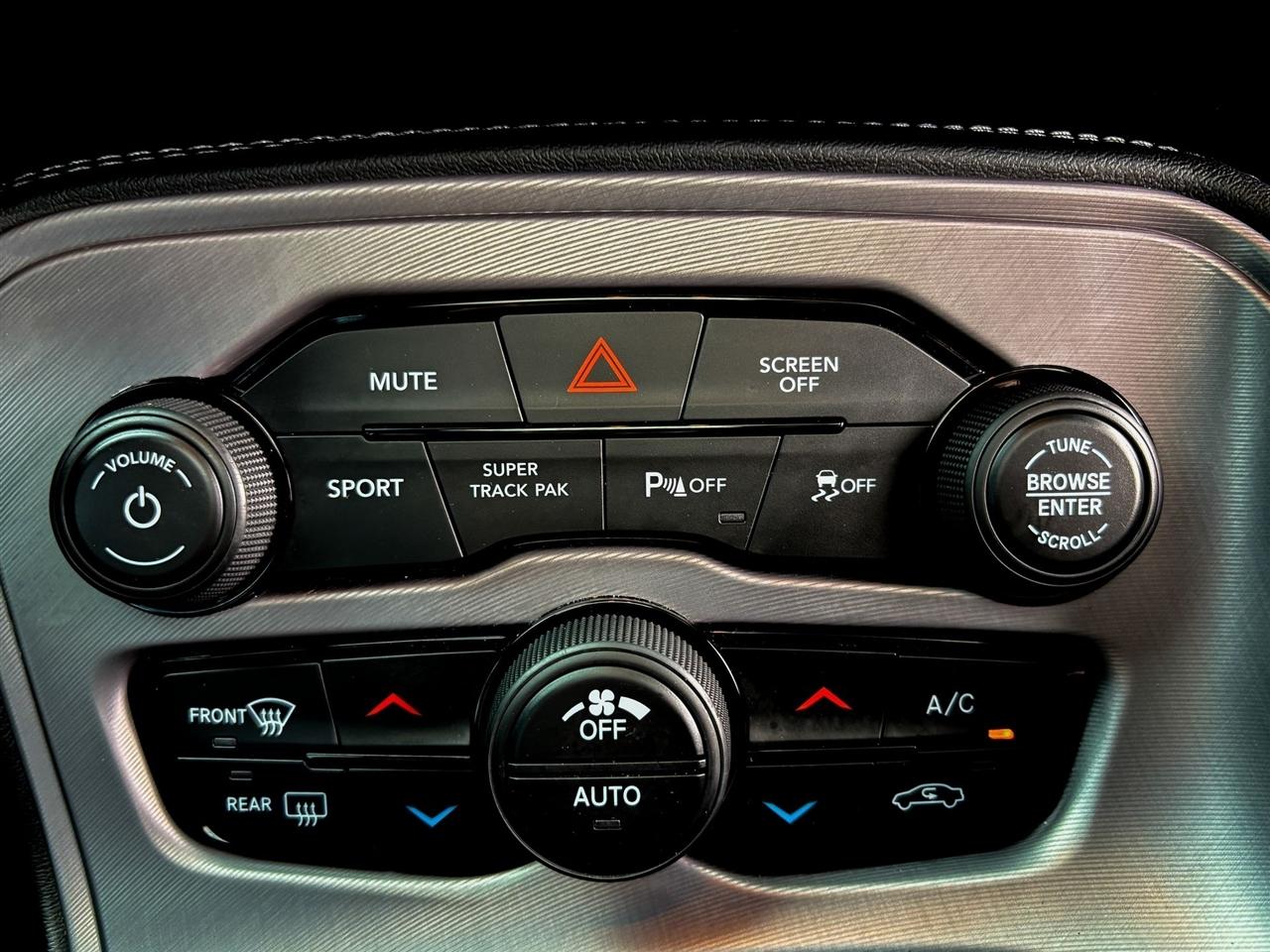 Dodge Challenger  2023