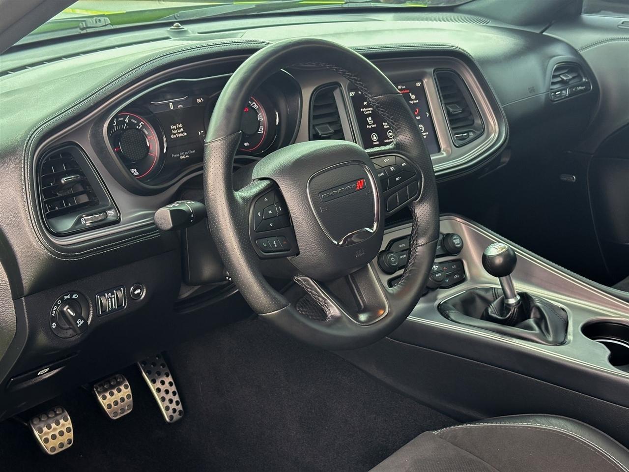 Dodge Challenger  2023