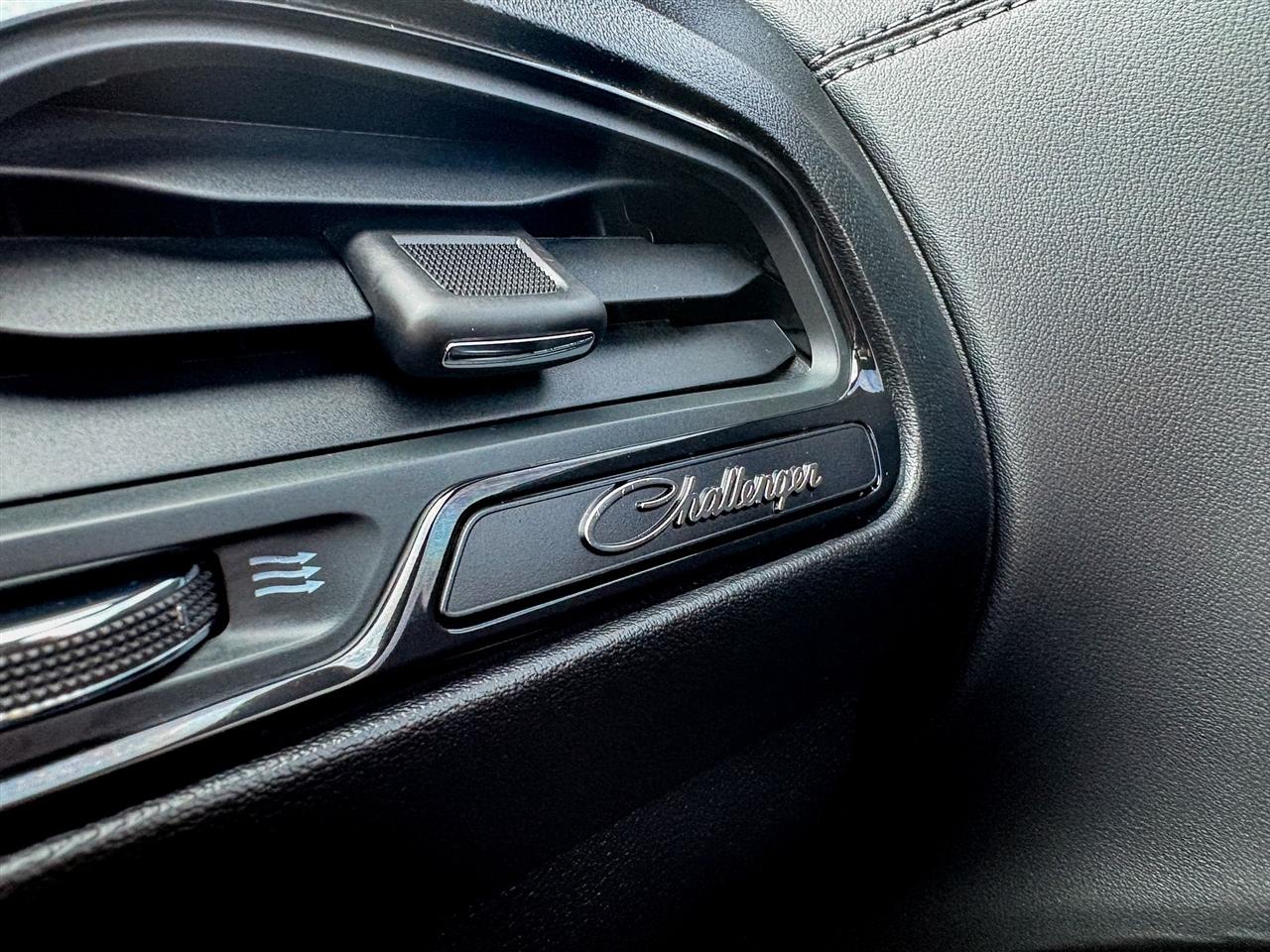 Dodge Challenger  2023