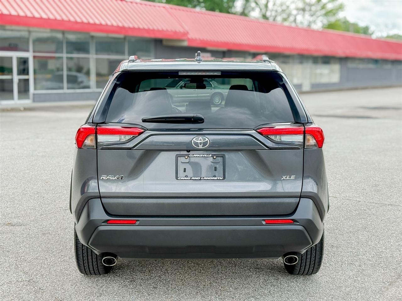 Toyota RAV4 XLE Premium 2023
