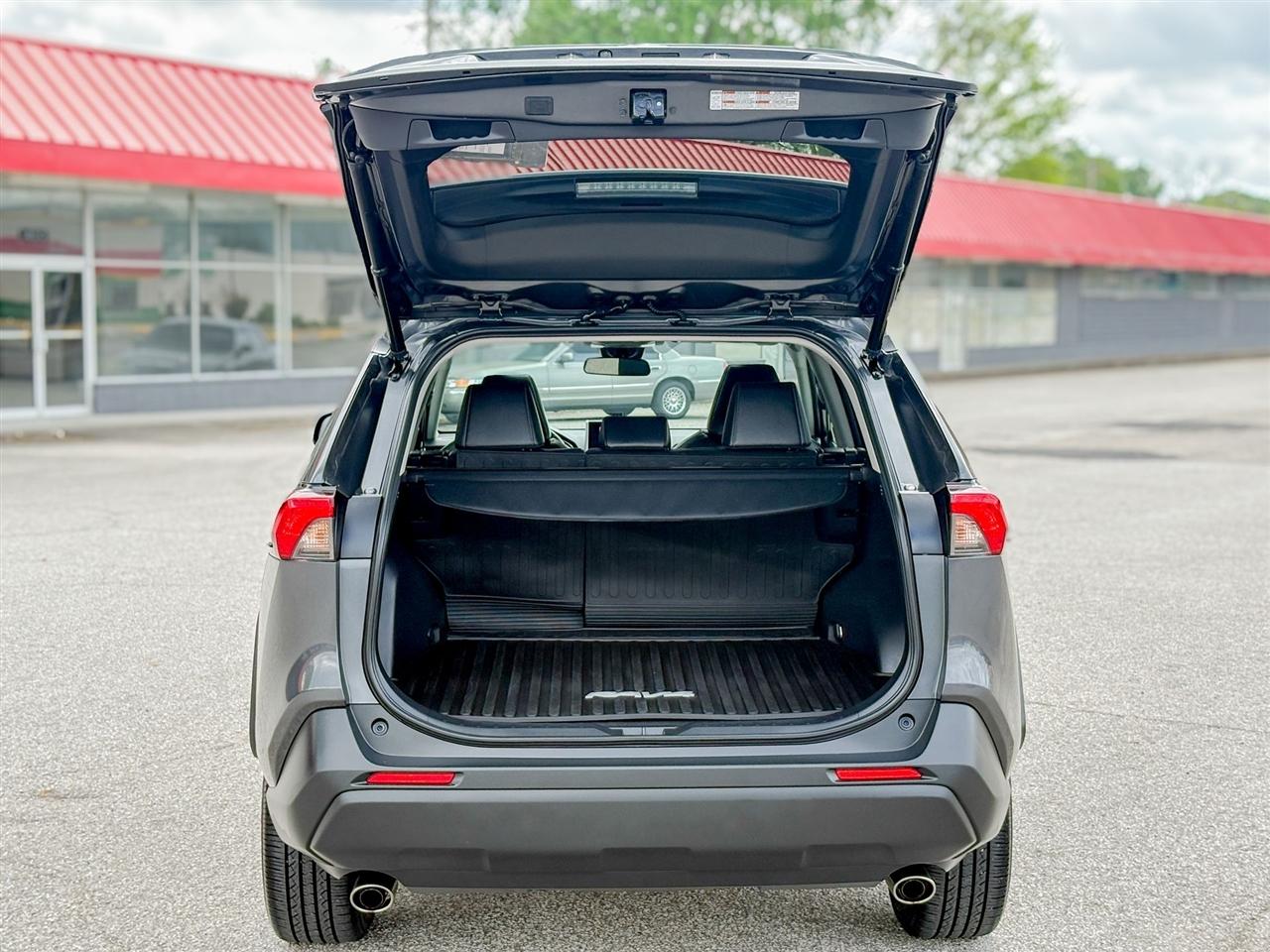 Toyota RAV4 XLE Premium 2023