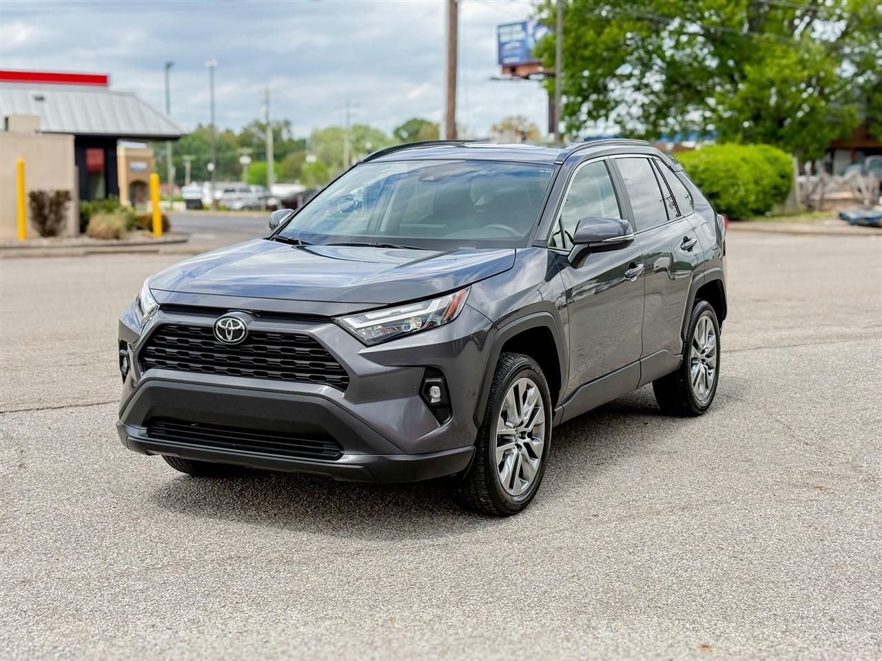 Toyota RAV4 XLE Premium 2023