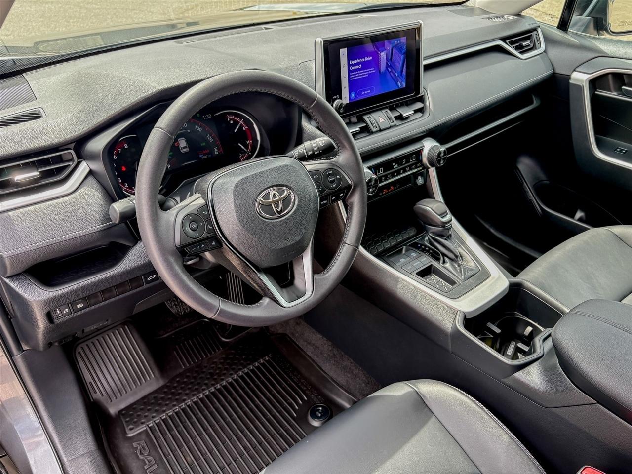 Toyota RAV4 XLE Premium 2023