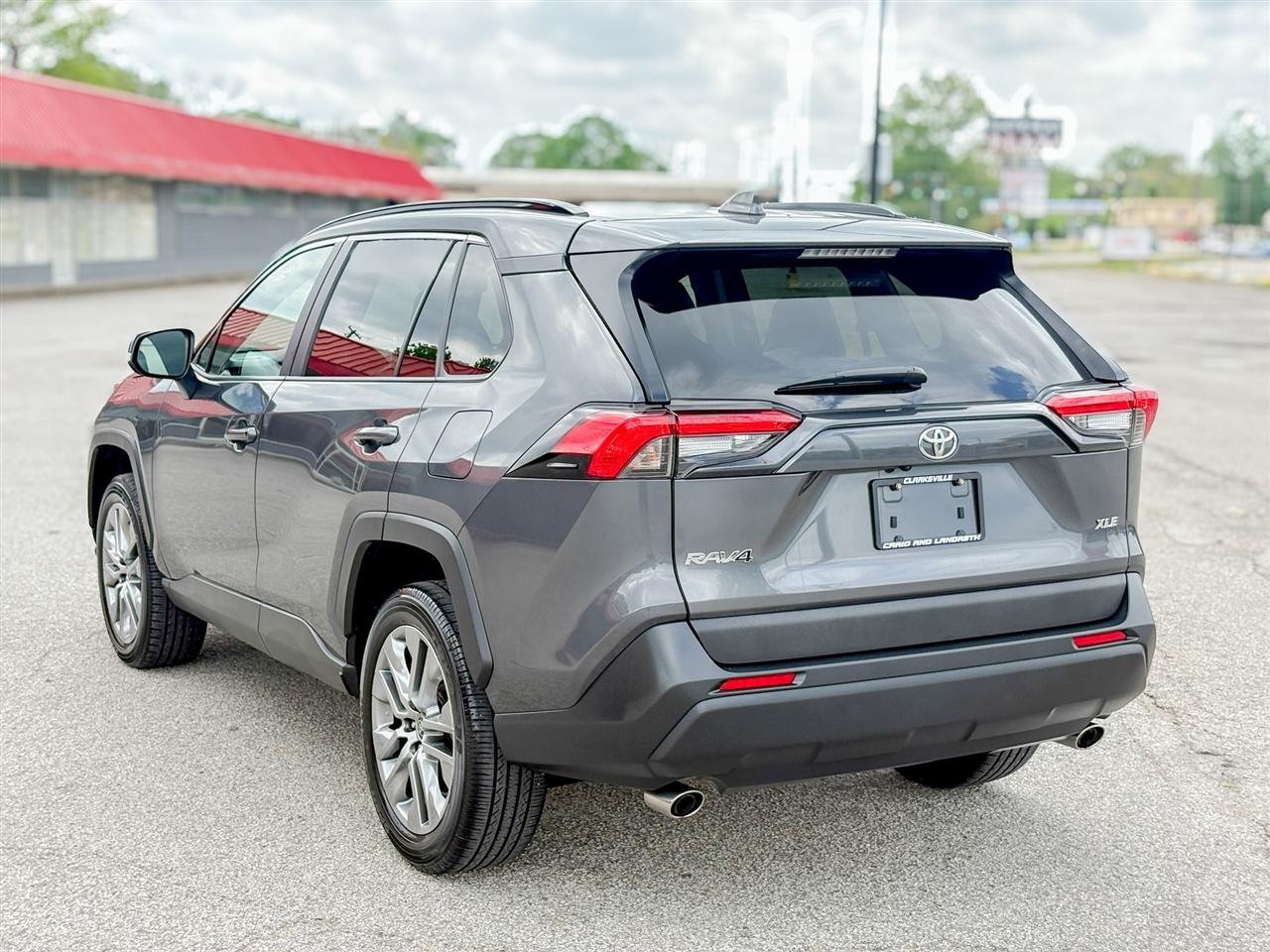 Toyota RAV4 XLE Premium 2023