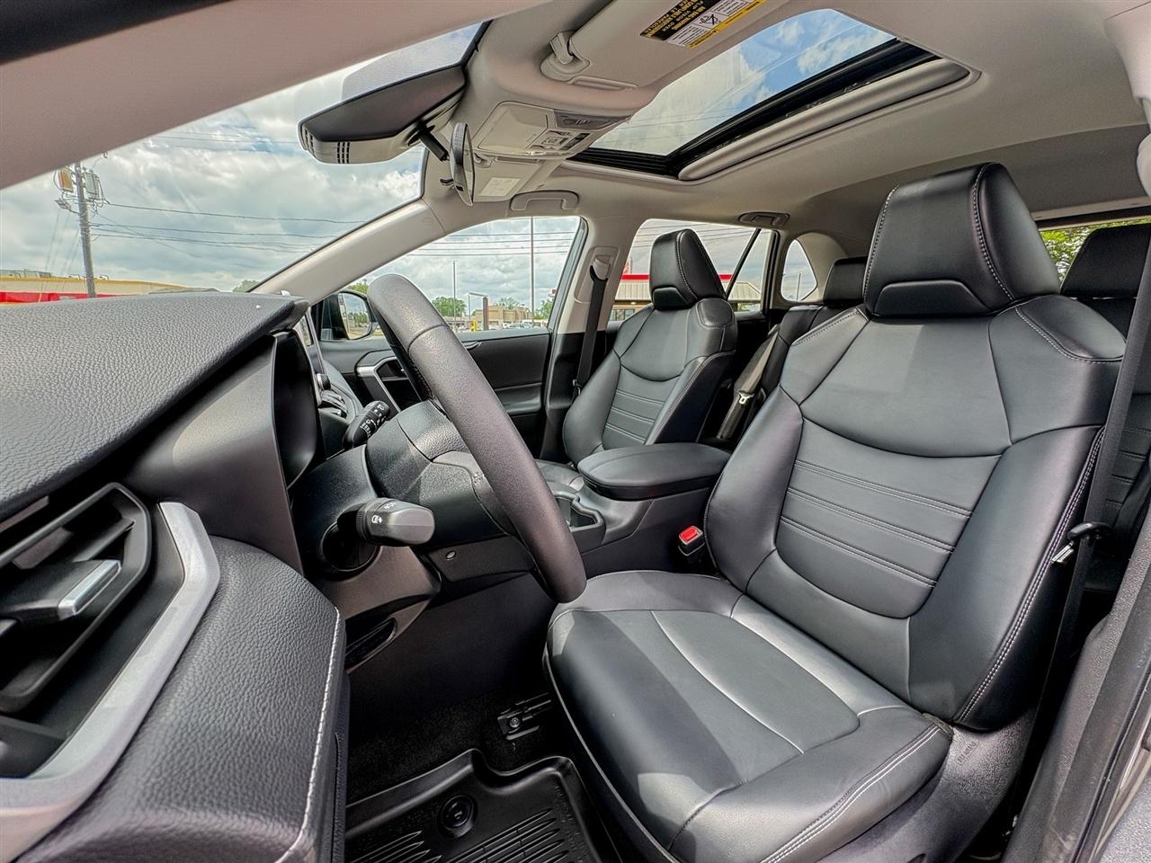 Toyota RAV4 XLE Premium 2023