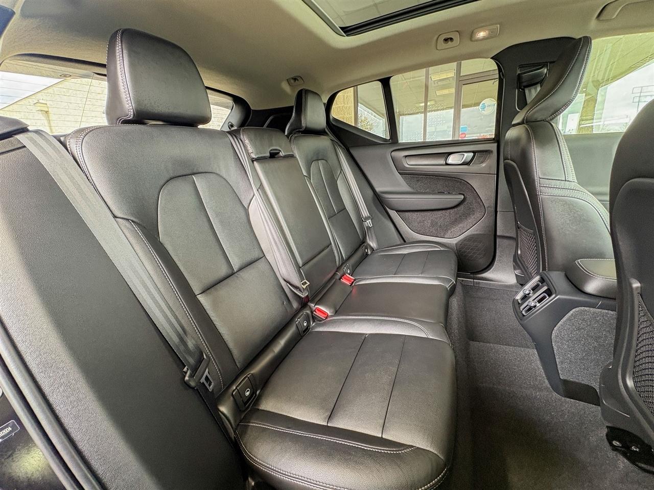Volvo XC40 B5 Plus Dark AWD 2024