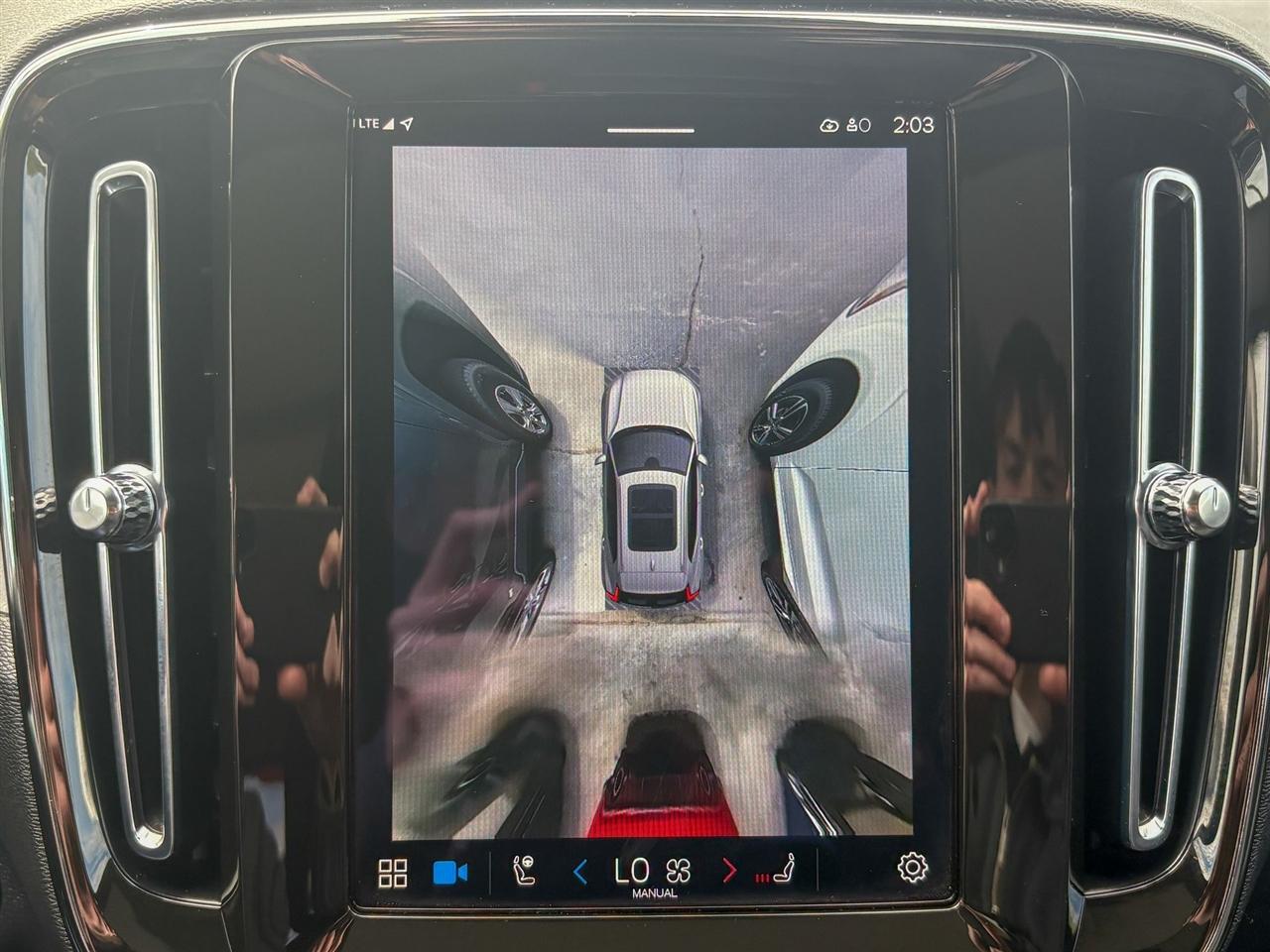 Volvo XC40 B5 Plus Dark AWD 2024