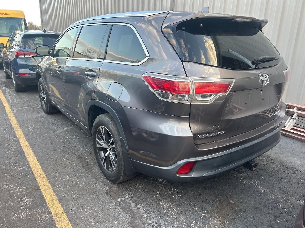 Toyota Highlander  2016