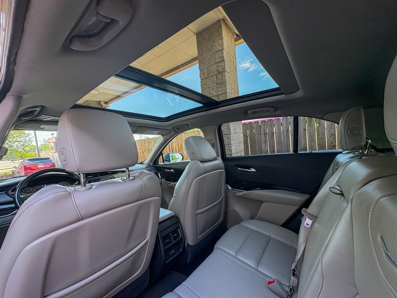 Cadillac XT4 Premium Luxury AWD 2022