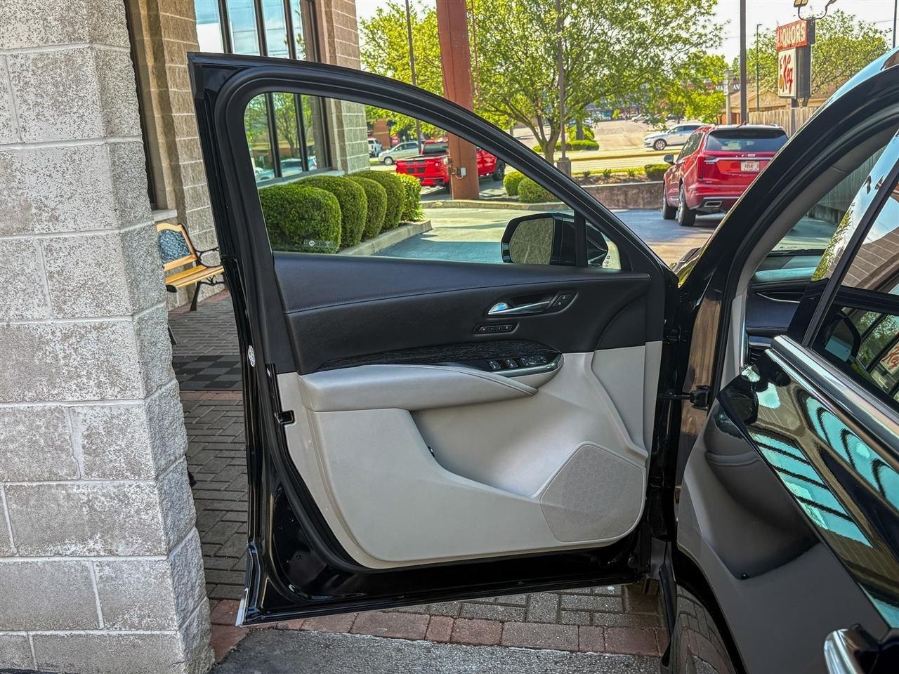 Cadillac XT4 Premium Luxury AWD 2022