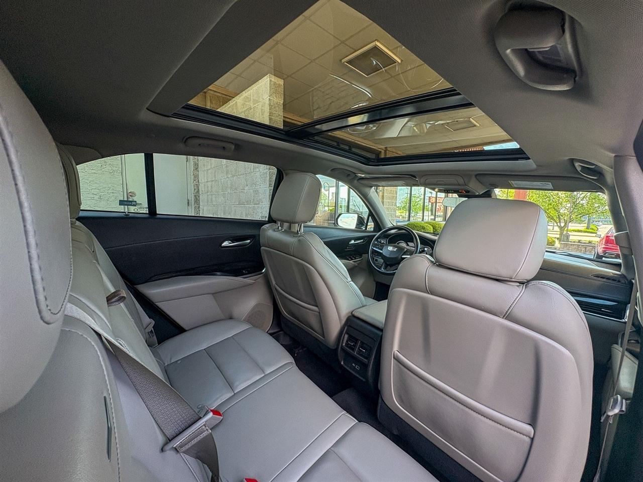 Cadillac XT4 Premium Luxury AWD 2022
