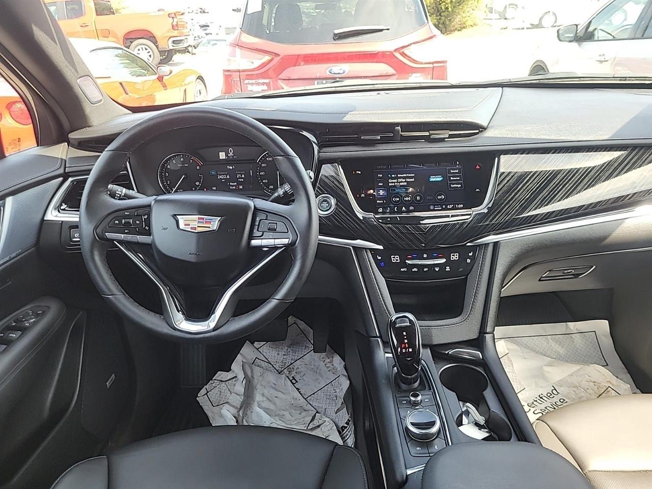 Cadillac XT6  2024