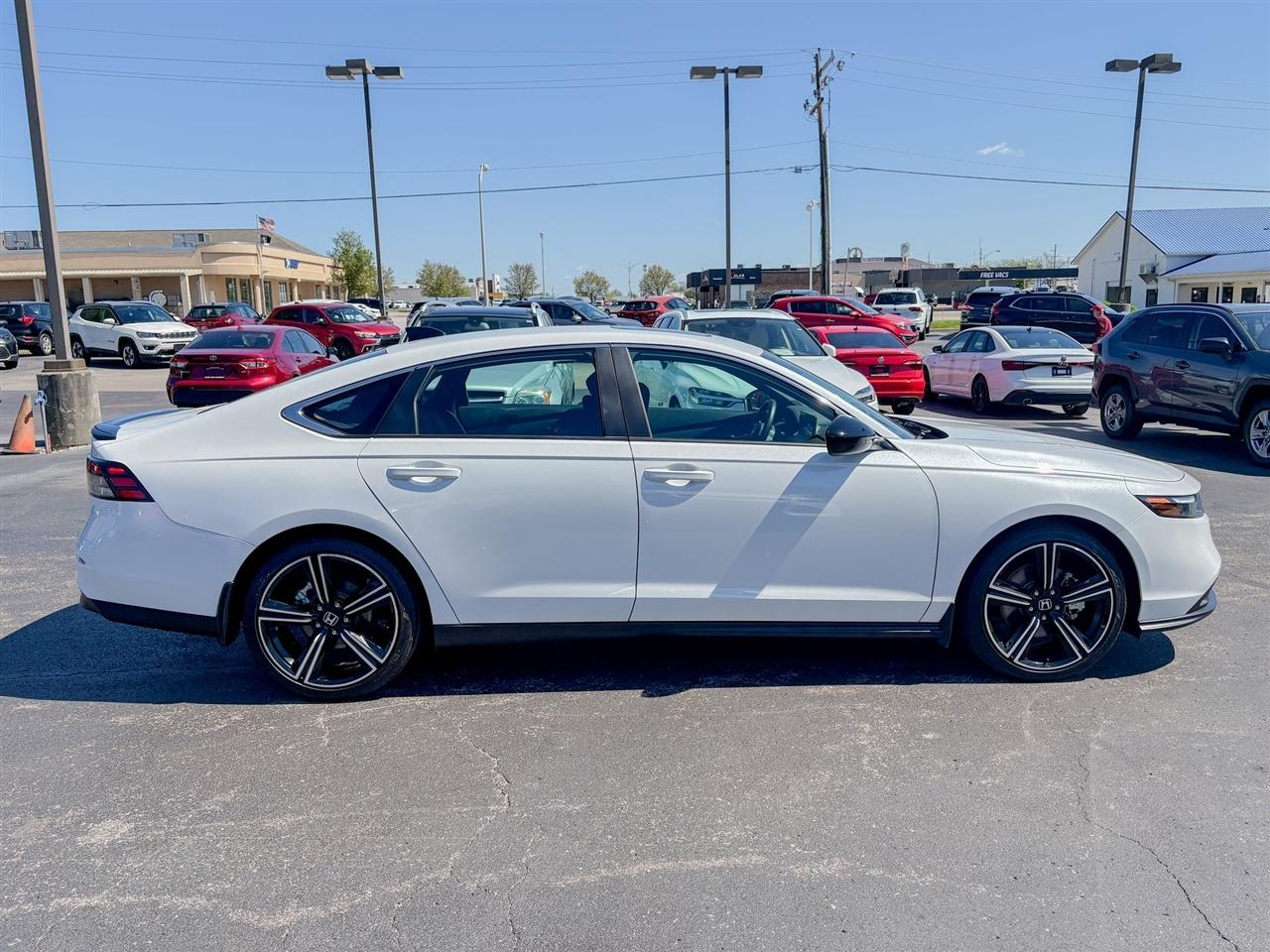 Honda Accord Hybrid  2025