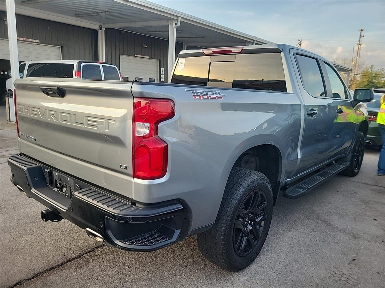 Chevrolet Silverado 1500  2025