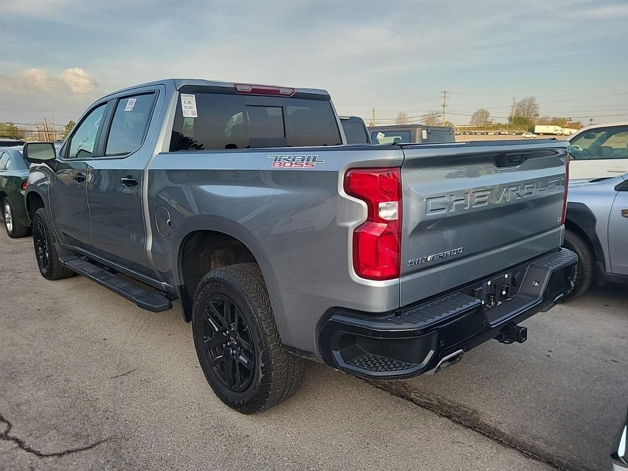 Chevrolet Silverado 1500  2025