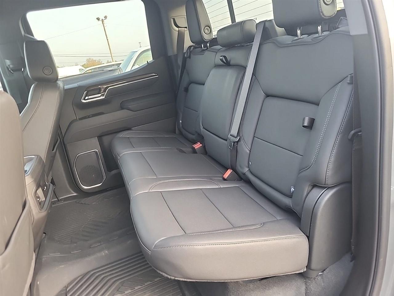 Chevrolet Silverado 1500  2025