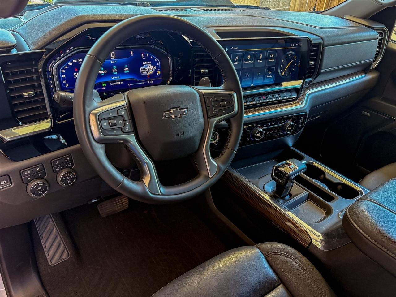 Chevrolet Silverado 1500 LT Trail Boss Crew Cab 4WD 2025